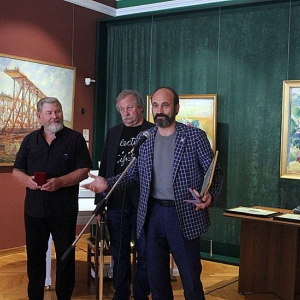 Пятая межрегиональная академическая выставка-конкурс «Красные ворота/Против течения» в Саратове.