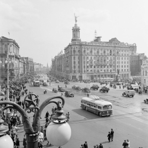 Москва, Тверская, 17.  1949−1950 гг. Фото: Семёна Фридлянда