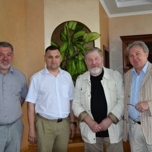 Рабочий визит Первого вице-президента РАХ Виктора Калинина на Алтай.