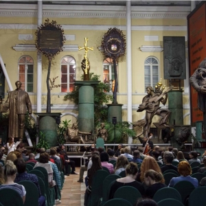 «Хрустальная часовня» в рамках акции «Ночь музеев-2018» в МВК РАХ Галерее искусств Зураба Церетели