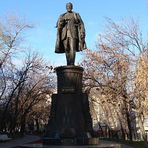 Открытие  в Москве памятника  выдающемуся ученому и изобретателю В.Г.Шухову работы С.А.Щербакова