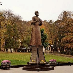 Памятник А.И. Солженицыну созданный З.К.Церетели открыли в Кисловодске. 