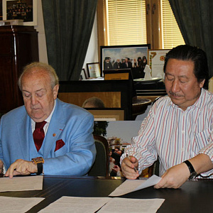 Подписан договор о сотрудничестве  между Российской академией художеств и Китайской государственной академией живописи