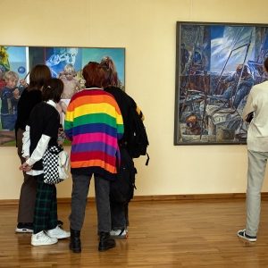 Выставка живописи Михаила Омбыш-Кузнецова в Новосибирске