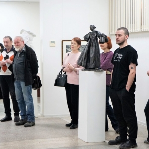 «Пересечение времен». Выставка графики и скульптуры в Красноярске