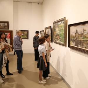 Выставка произведений Николая Давыдова в Горно-Алтайске