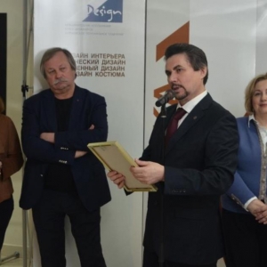 Выставка к 10-летию Мордовского регионального отделения Союза дизайнеров в Саранске.