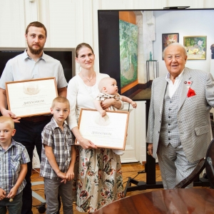 Вручение академических наград выпускникам и стажёрам Творческих мастерских Российской академии художеств.