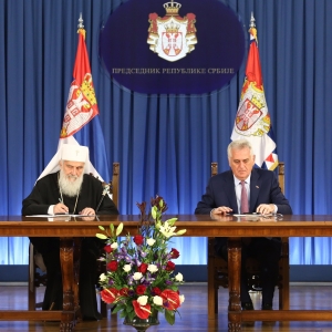 Подписание договора пожертвования на реализацию проекта мозаичного убранства главного купола Храма Св.Саввы в Белграде. 